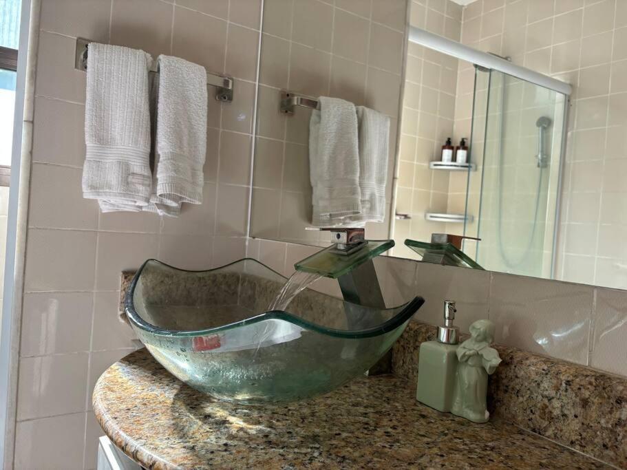 A 5min- Com Piscina, Portaria 24hrs, Internet 500mg, Shopping Rio Sul 2min A Pe! Apartamento